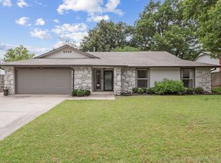 6930 E 92nd St, Tulsa, OK 74132