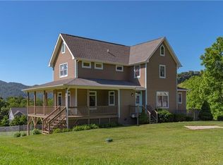 245 McCracken Farm Rd, Clyde, NC 28721