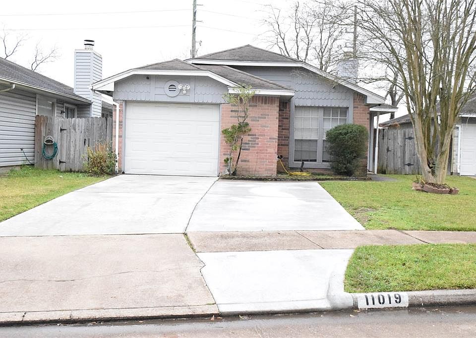 1st image of 11019 Rainbow Glen Dr