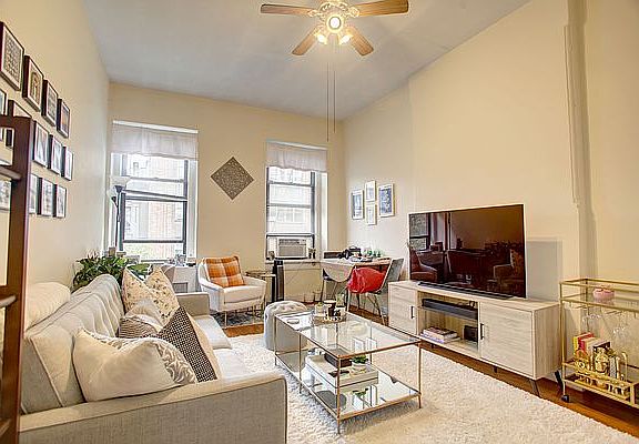 2nd image of 159 W 73rd St APT 5F