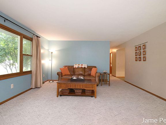 4th image of 1407 Trinidad Ave NW