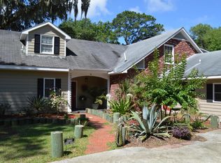 9 Colony Gardens Rd, Beaufort, SC 29907