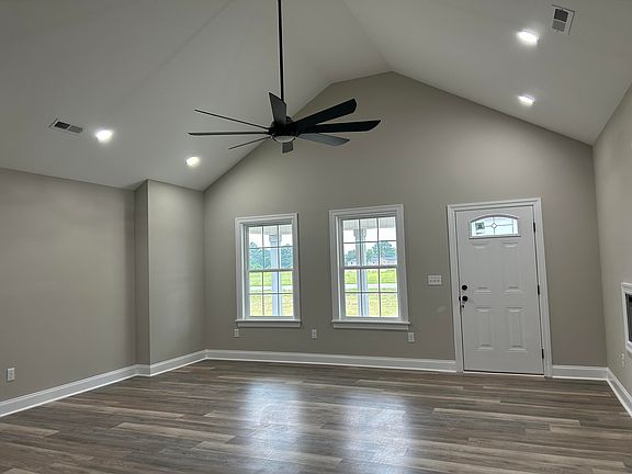 5th image of 4955 Rogdwin Rd