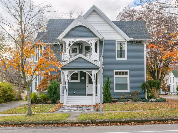 29 Main St, Hammondsport, NY 14840
