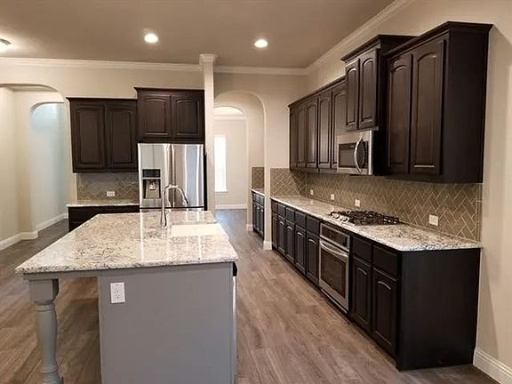 4th image of 14833 Complacent Way