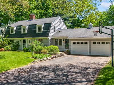 37 Glenwood Road, West Hartford, CT, 06107