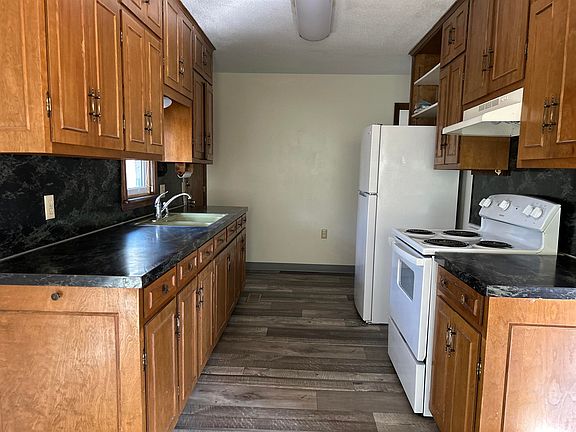 5th image of 414 Dove Ln