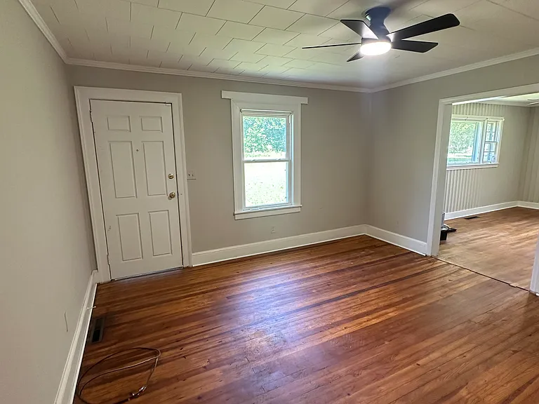 133 Ashland Rd — Photo 7