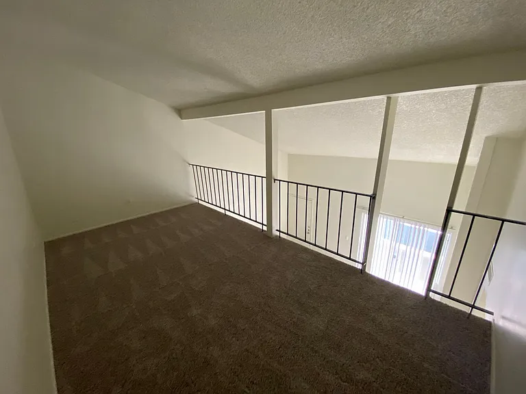 Brighton Place Apartments — Photo 97
