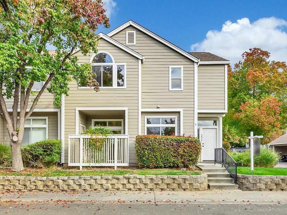 1st image of 3035 Woods Cir