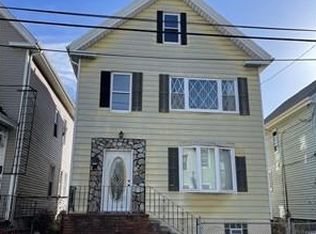156 Purchase St, New Bedford, MA 02740