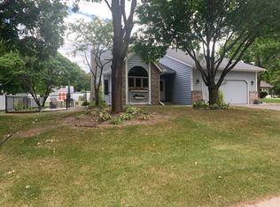 6177 W 132nd St, Savage, MN 55378