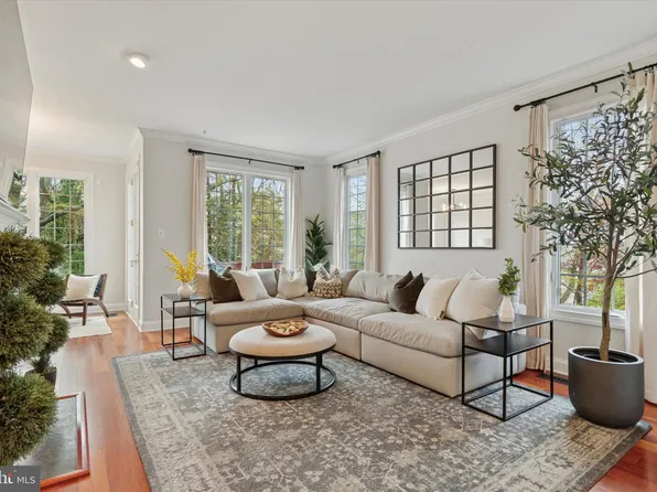 405 Glen Arbor Ct, King Of Prussia, PA 19406