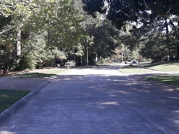 4th image of 401 Dunmoreland Cir