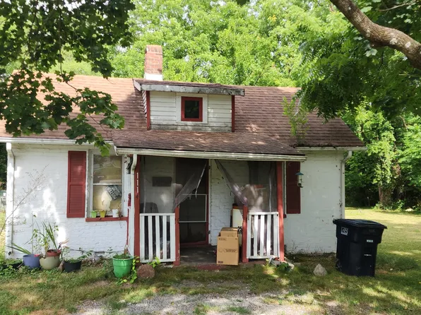 1114 13th St SE, Roanoke, VA 24013