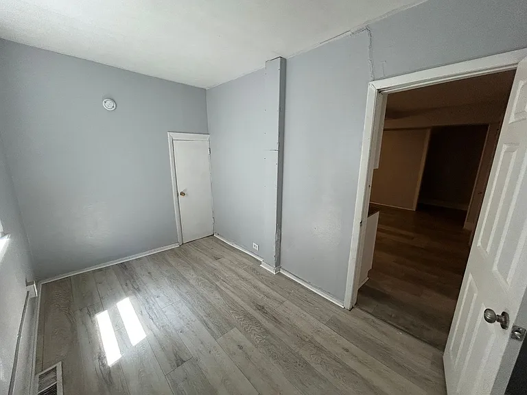 640 W 13th St — Photo 39