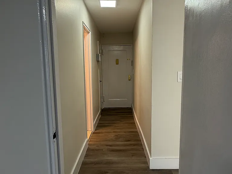 111 Washington St #5E — Photo 5