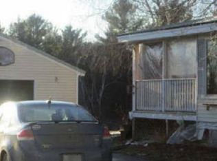 606 Lower Detroit Rd, Plymouth, ME 04969