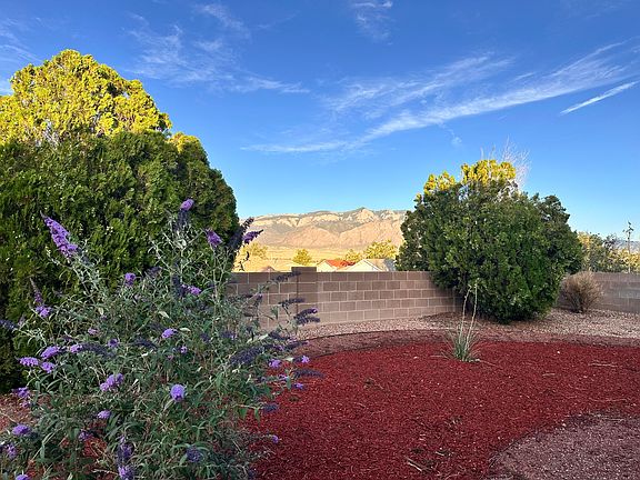 2nd image of 2512 Cabezon Dr NE