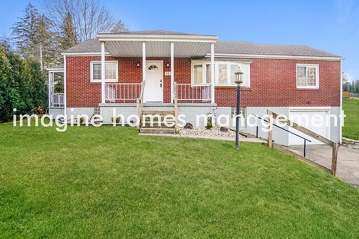 941 Whitehead Ln — Photo 1