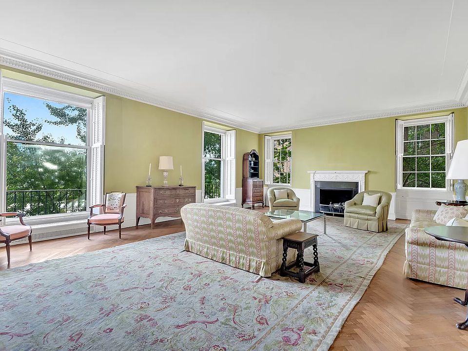 1st image of 1 Sutton Pl S #4C