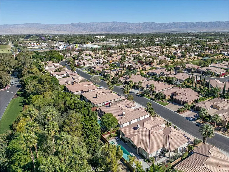 52345 Shining Star Ln — Photo 64