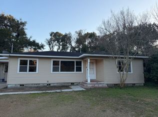 3275 Bayou Dr, Pensacola, FL 32505