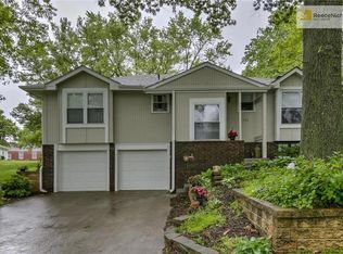701 Citadel Dr, Weston, MO 64098
