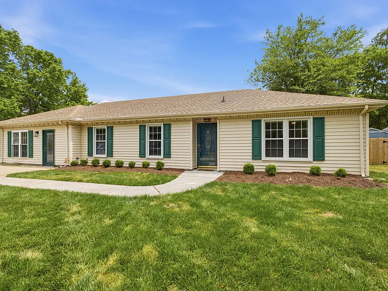 2252 Newstead Dr — Photo 6