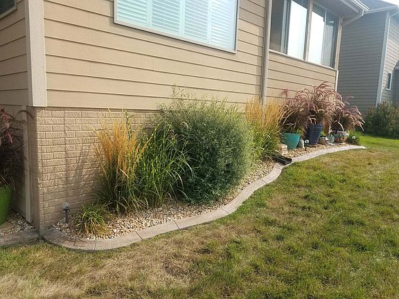 3rd image of 500 E Southside Dr