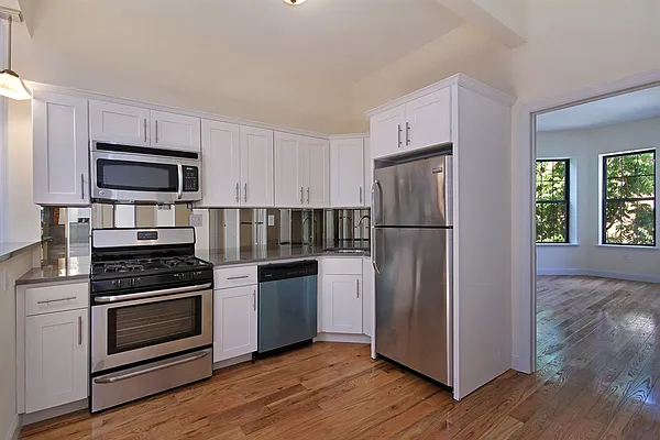 Rented by Corcoran | media 14