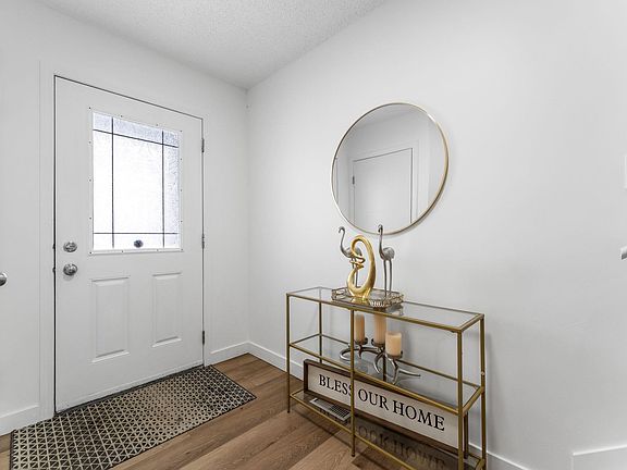 3rd image of 802 McLeod Ave