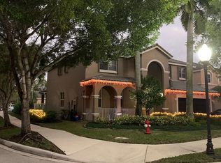 1113 Sunflower Cir, Weston, FL 33327