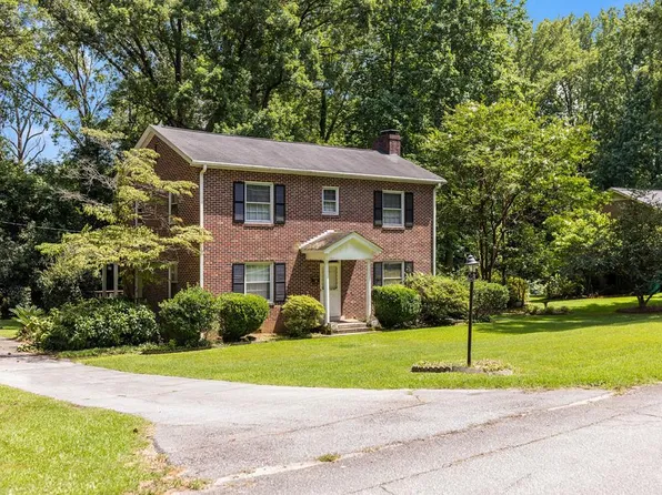 111 Gracemont Dr, Greenwood, SC 29649