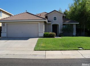 220 Forastera Cir, Sacramento, CA 95834