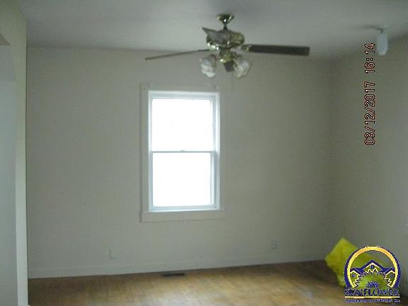 5th image of 2526 SE Kentucky Ave