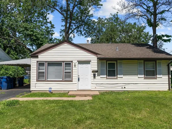 4317 Saint Regina Ln, Saint Ann, MO 63074