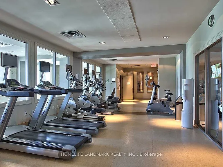 388 Prince Of Wales Dr #303 — Photo 12
