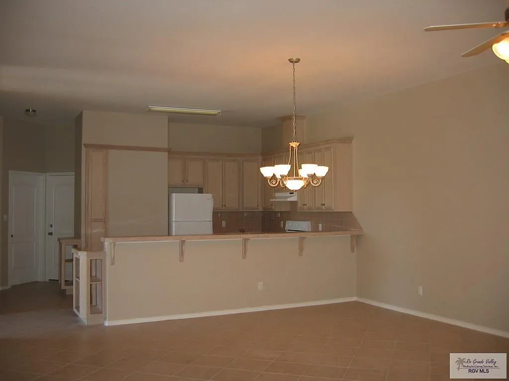 2 bed, 2.0 bath, 1150 sqft, $1,450 — Photo 4