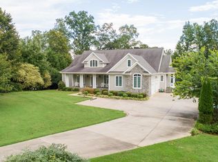 87 Mable Ct, Bracey, VA 23919