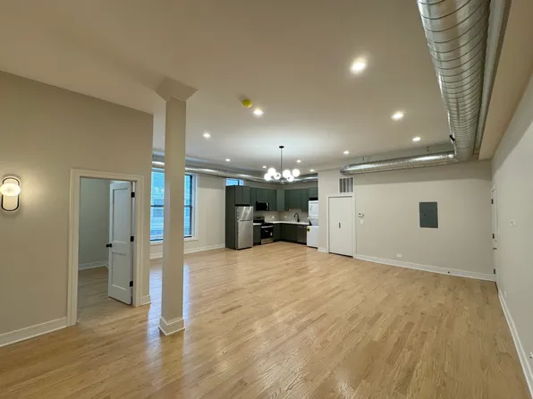 1574 N Milwaukee Ave APT 2E, Chicago, IL 60622