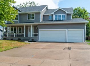 720 13th St SW, Altoona, IA 50009