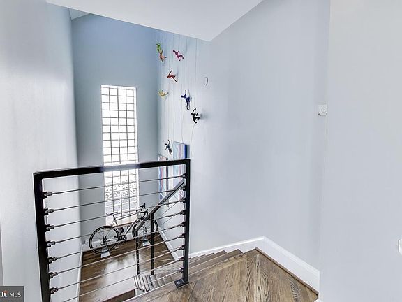 2nd image of 2370 Champlain St NW APT 34