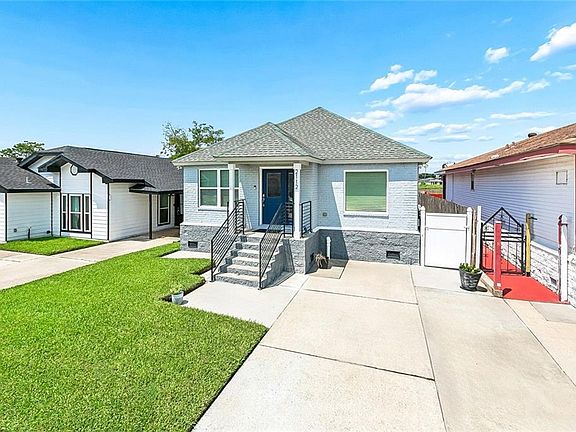 2nd image of 2112 Fernando Ct