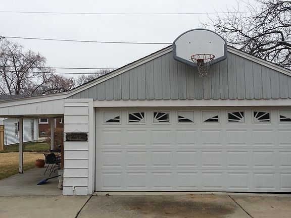 2nd image of 1801 Buckingham Ave