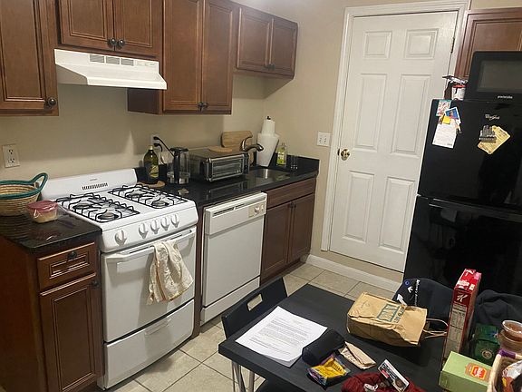 2nd image of 28 Fleet St APT 9