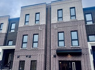 70 Kenesky Dr #35, Hamilton, ON L8B 1X1