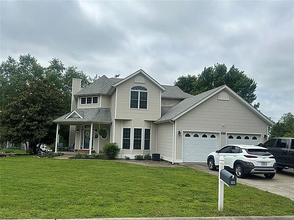 3rd image of 3573 Dana Dr