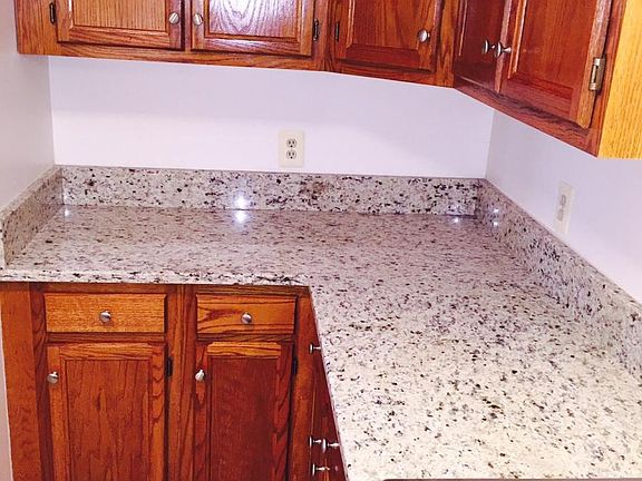 4th image of 102 Buckingham Ln APT 303