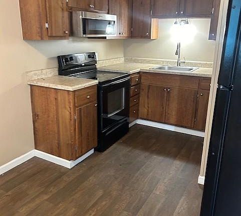 2nd image of 1219 Wayne St #B